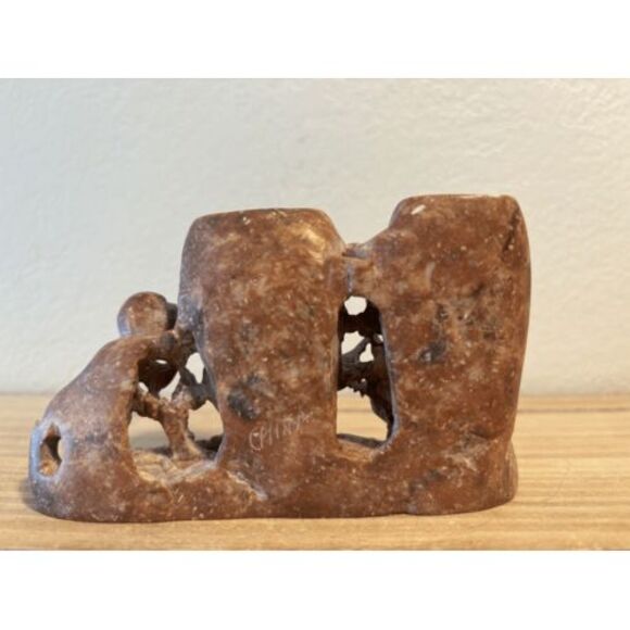 Handcarved Earthenware Pen and Ink Stand 5 X3‎ - Picture 3 of 4